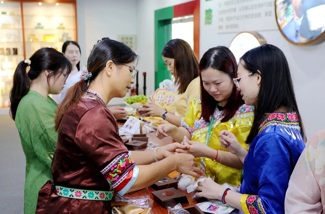 ad9b81222b2e853a180b9b3872f19981.jpg ad9b81222b2e853a180b9b3872f19981.jpg